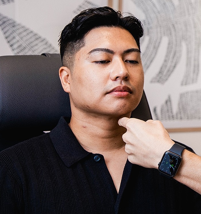 Man undergoing skin treatment in a clinic.